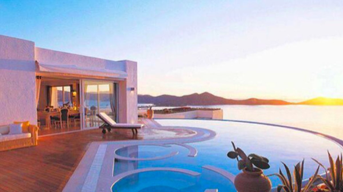 Elounda Gulf Villas på Kreta har en rätt imponerande design.